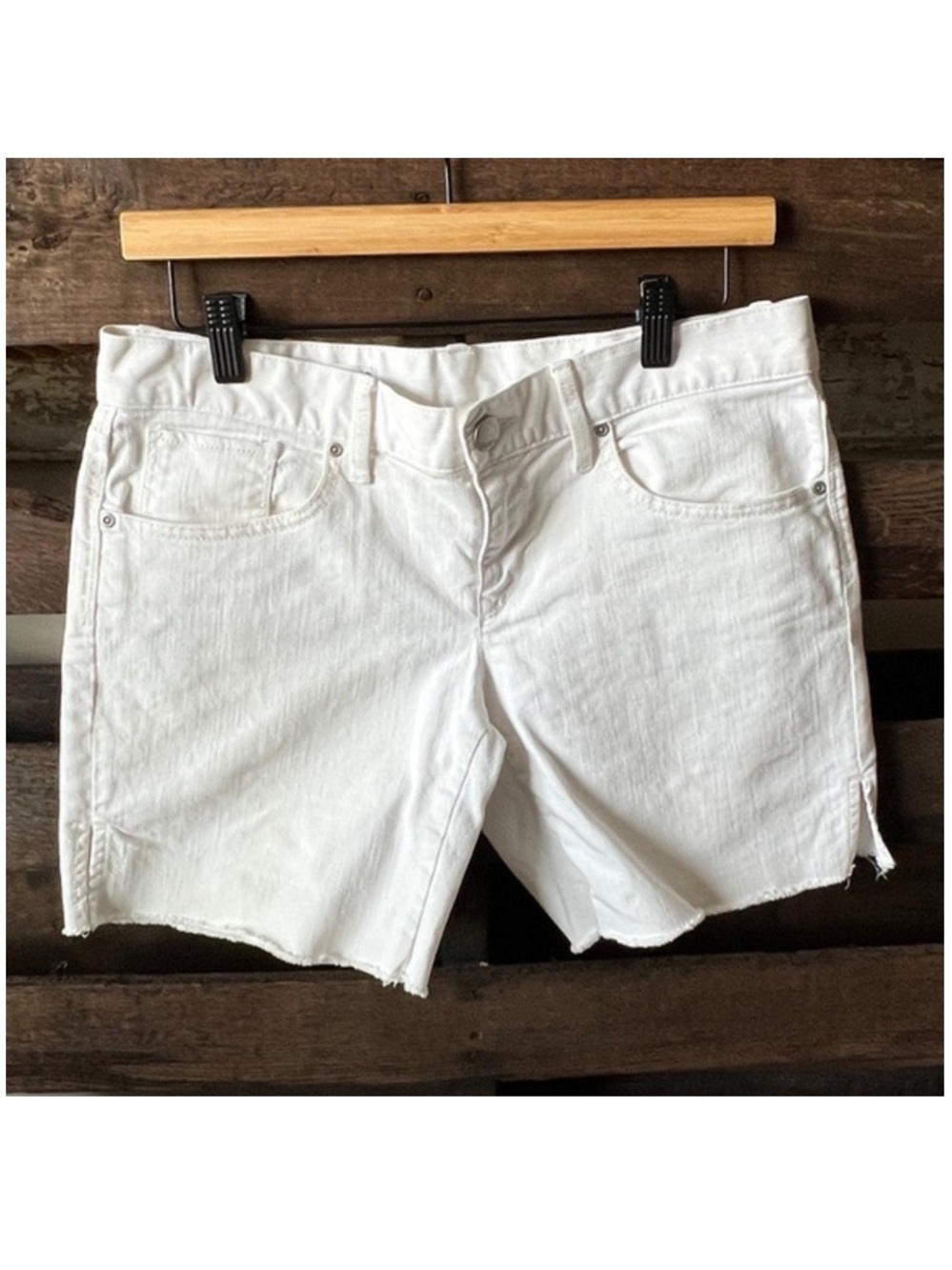 🟤GAP Boyfriend Denim Shorts in White Sz 2